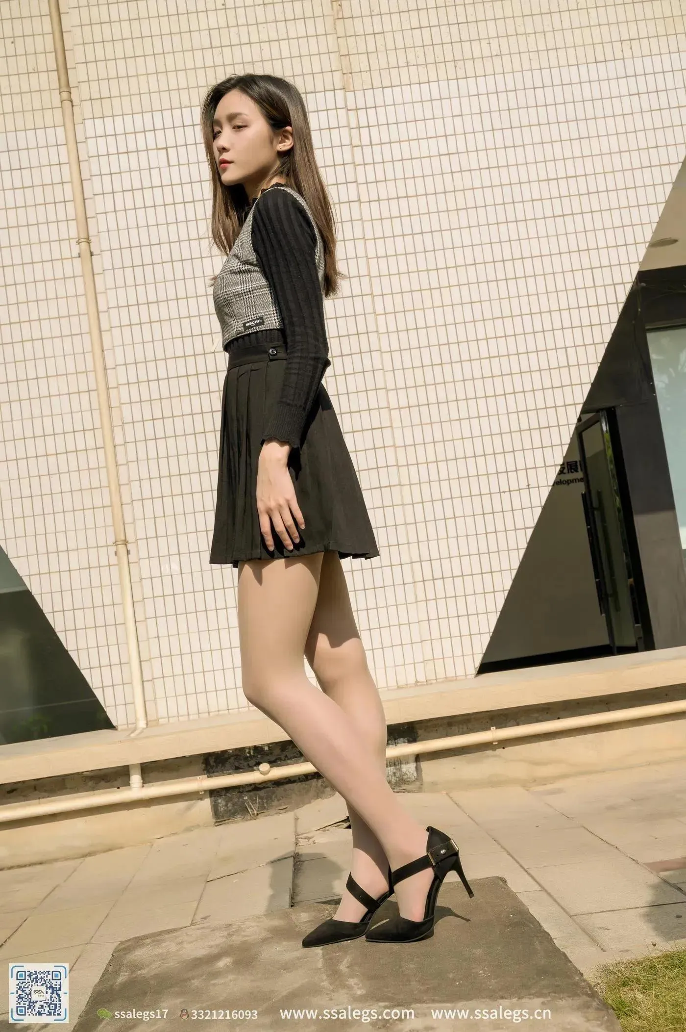 [SSA丝社]超清写真 NO.495 君君 外拍写真（上） [64P]插图5